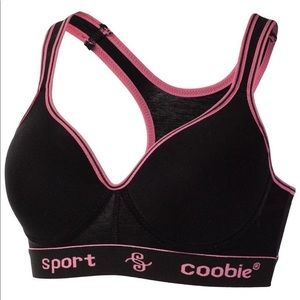 Cobbie Women’s Size 40C Black Sports Bra NWT